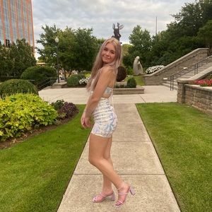 Meet your Posher, Lily